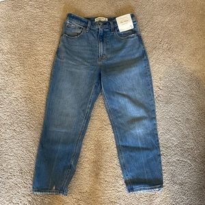 Abercrombie The Mom High Rise Jeans